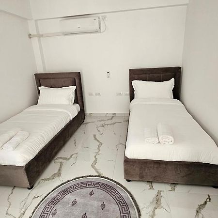 Ulliri Apartment Tirana Bagian luar foto
