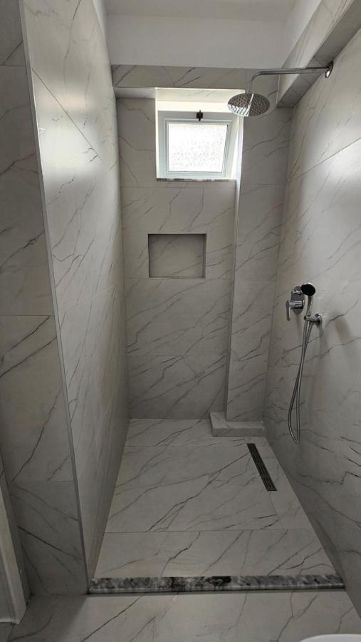 Ulliri Apartment Tirana Bagian luar foto